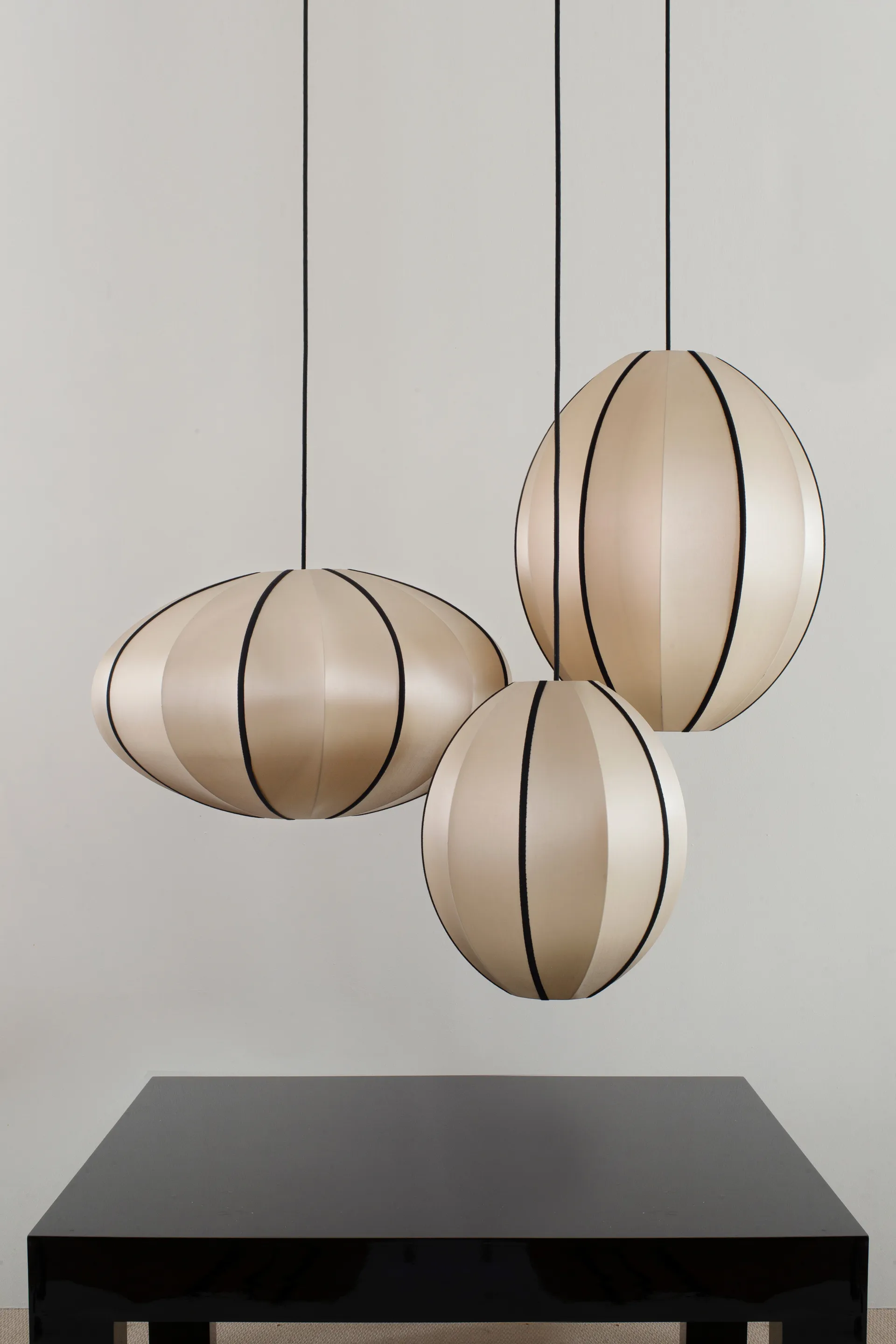 Indochina Classic Oval L lampeskærm, Kit-black Oi Soi Oi