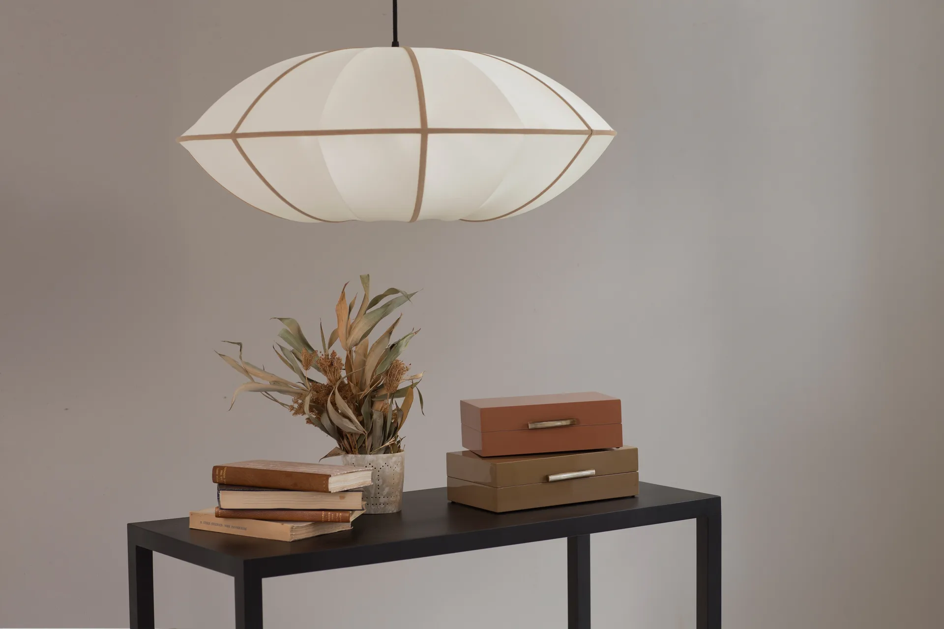 Indochina Classic UFO lampeskærm, Offwhite-amber Oi Soi Oi