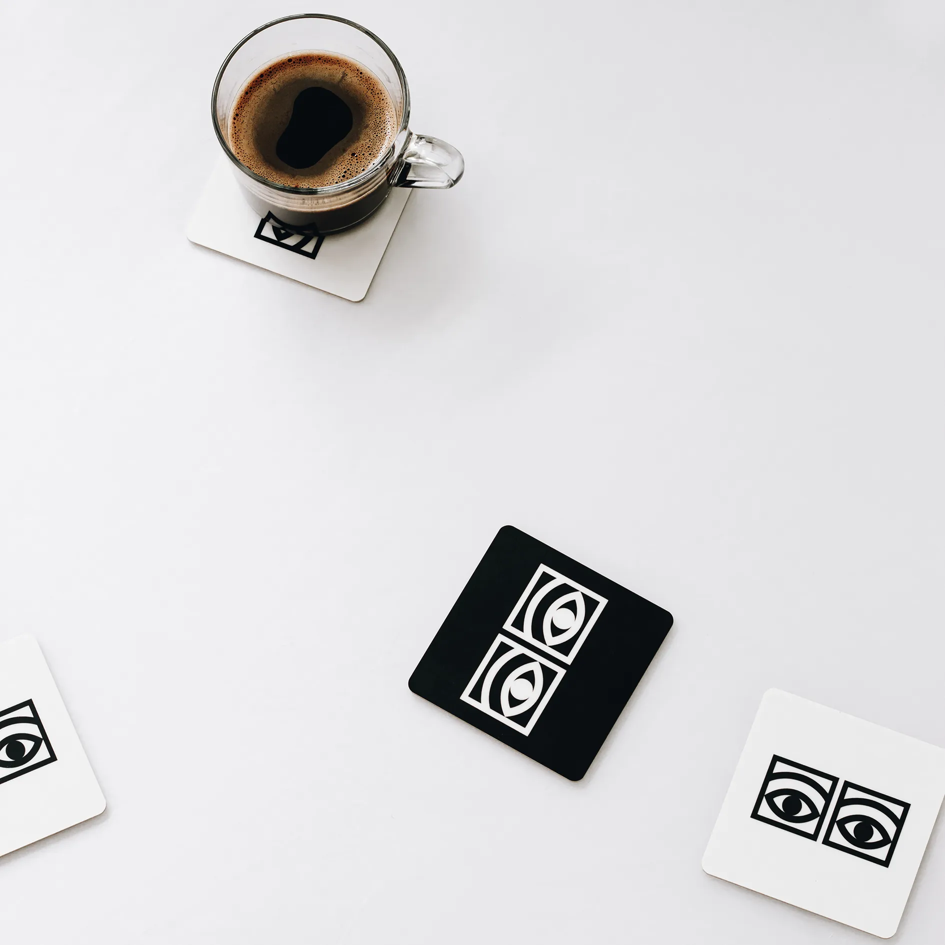 Ögon glasunderlag 4-pack, Sort Olle Eksell