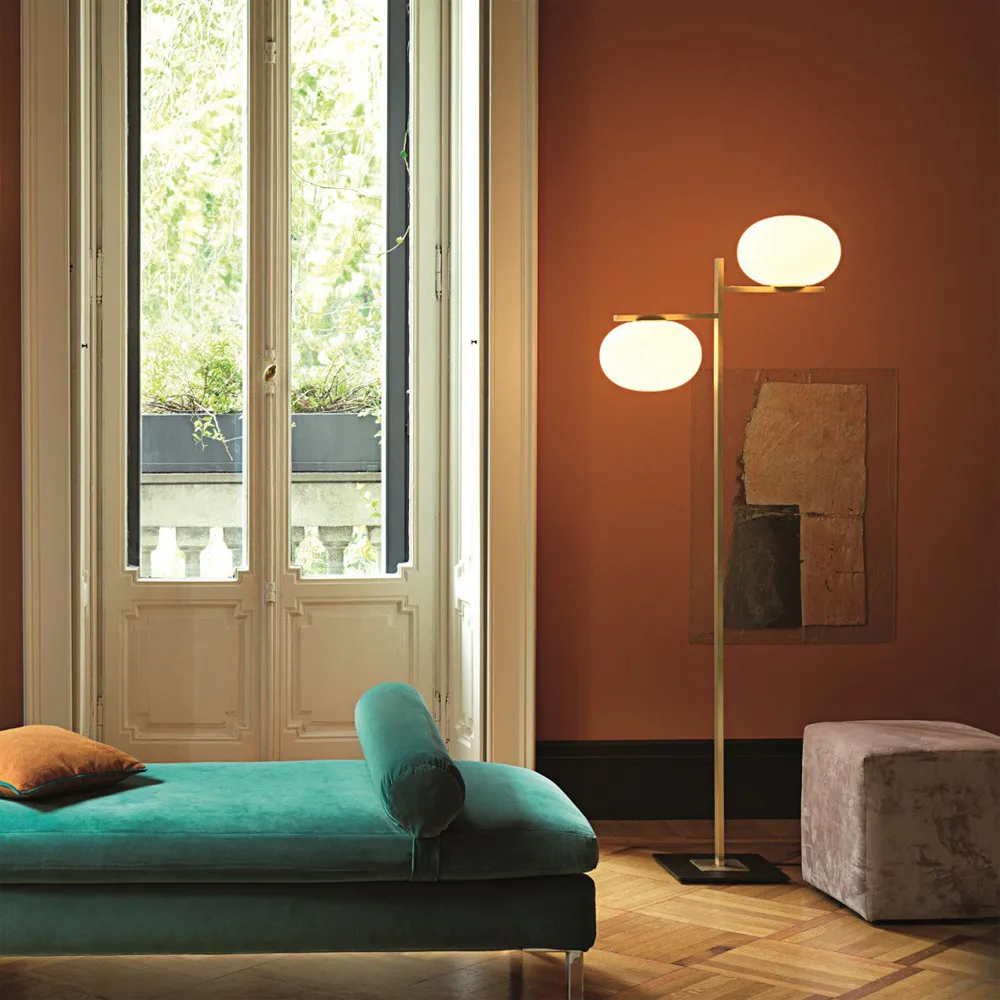 Alba 383 gulvlampe, opal, messing Oluce