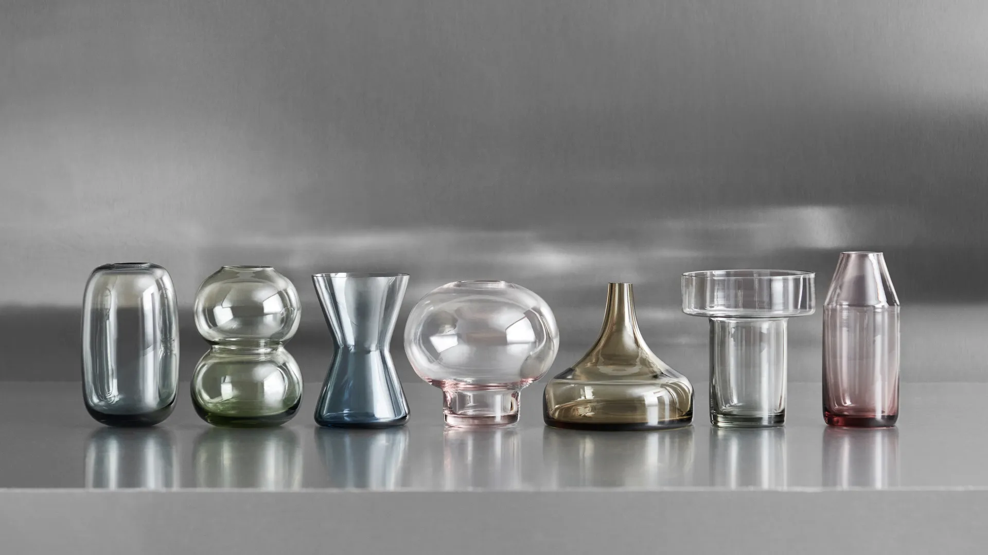 Midsummer minivase Water Avens, 82 mm Orrefors