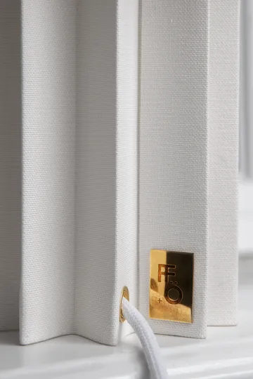 Plissé bordlampe tekstil - Hvid, 40,9 cm - Örsjö Belysning