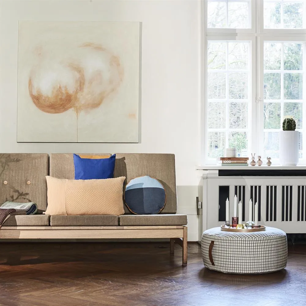 Sit on me fodskammel, rund hvid OYOY