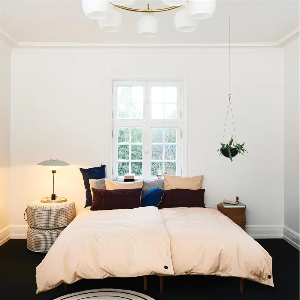 Sit on me fodskammel, rund hvid OYOY