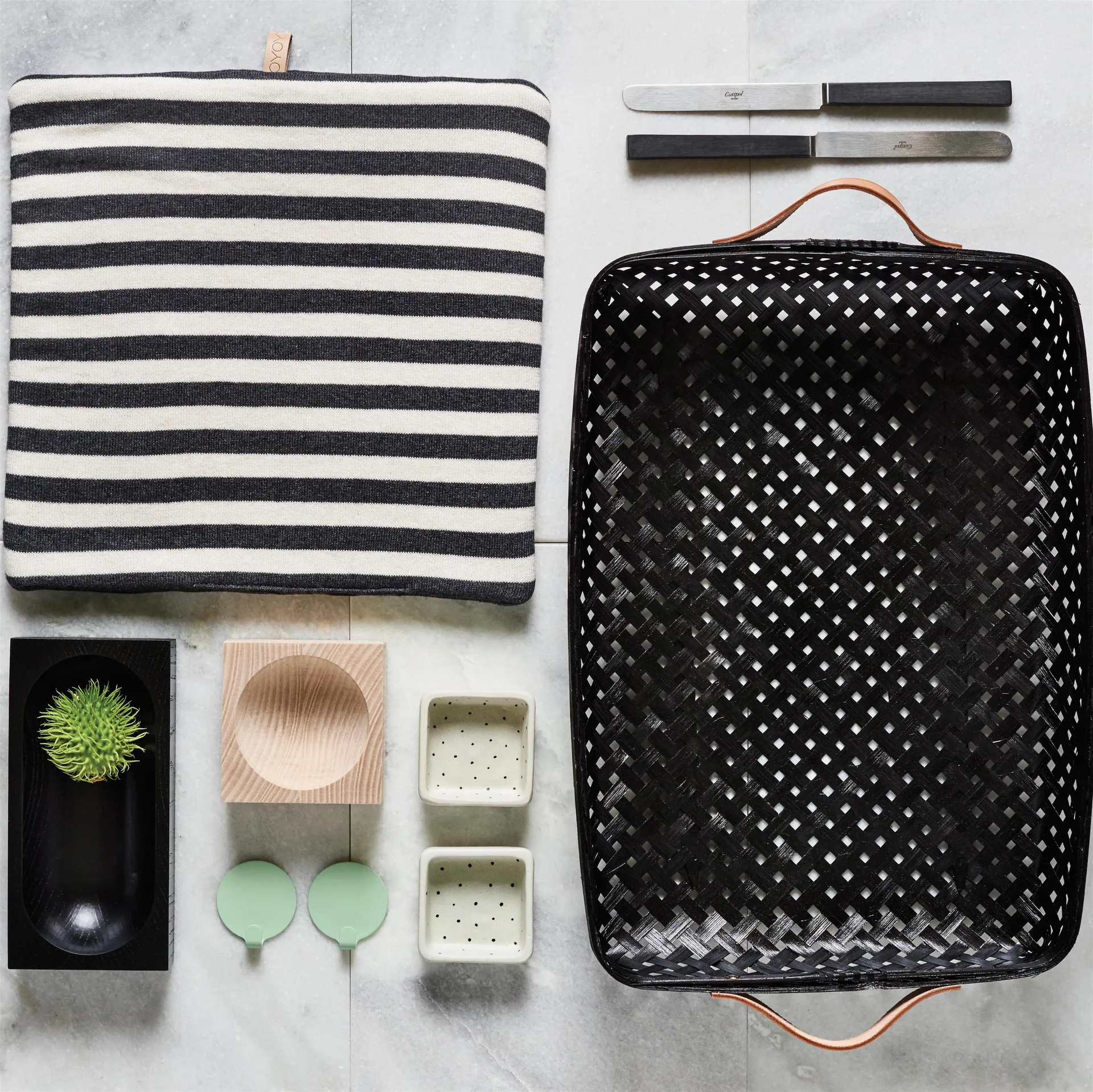 Sporta brødkurv 42x28 cm, sort OYOY