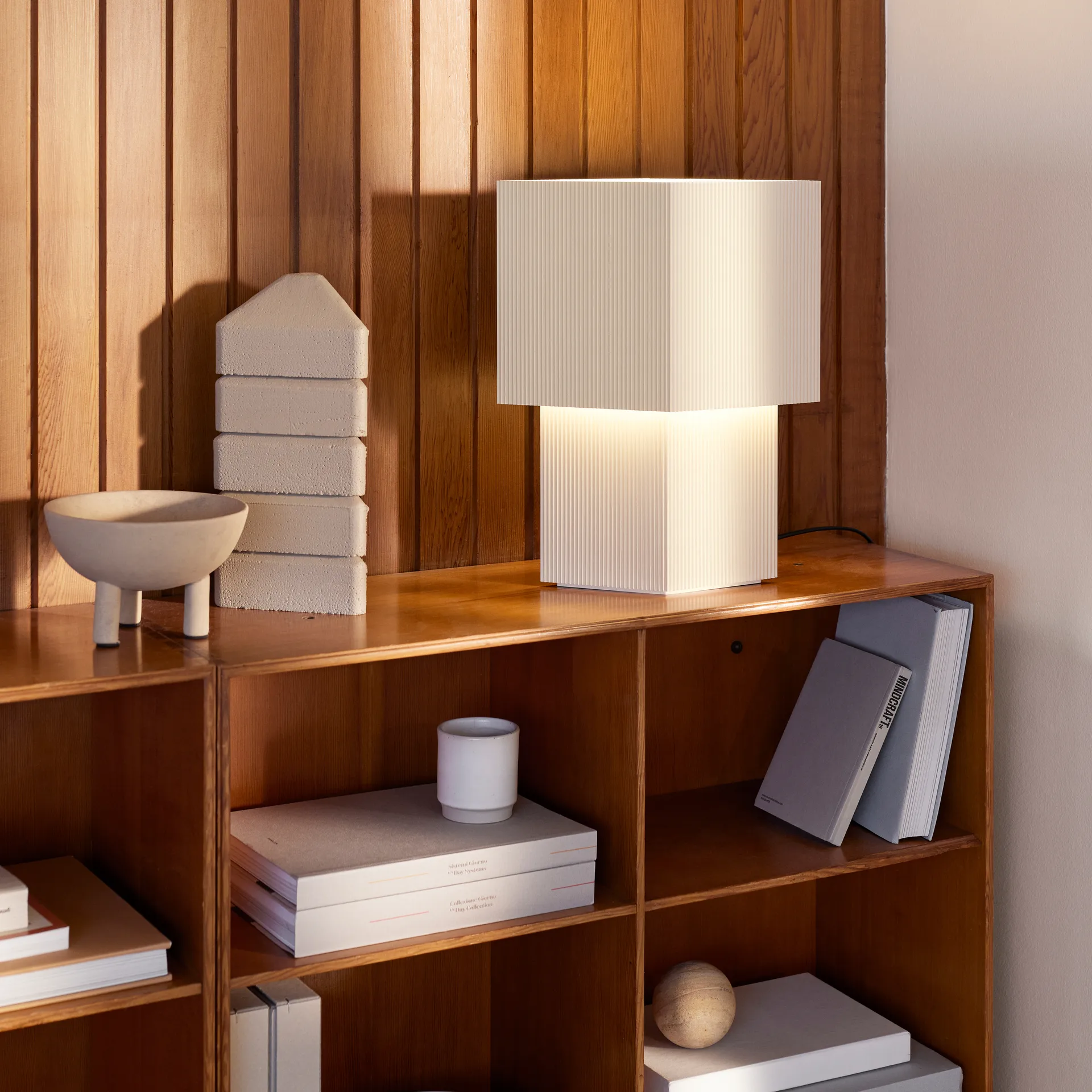 Romb 36 bordlampe, Cotton Pholc