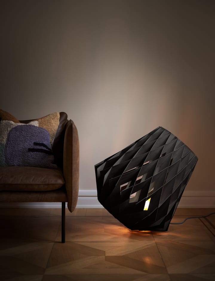 Pilke Signature gulvlampe Ø64 cm, Sort Pilke