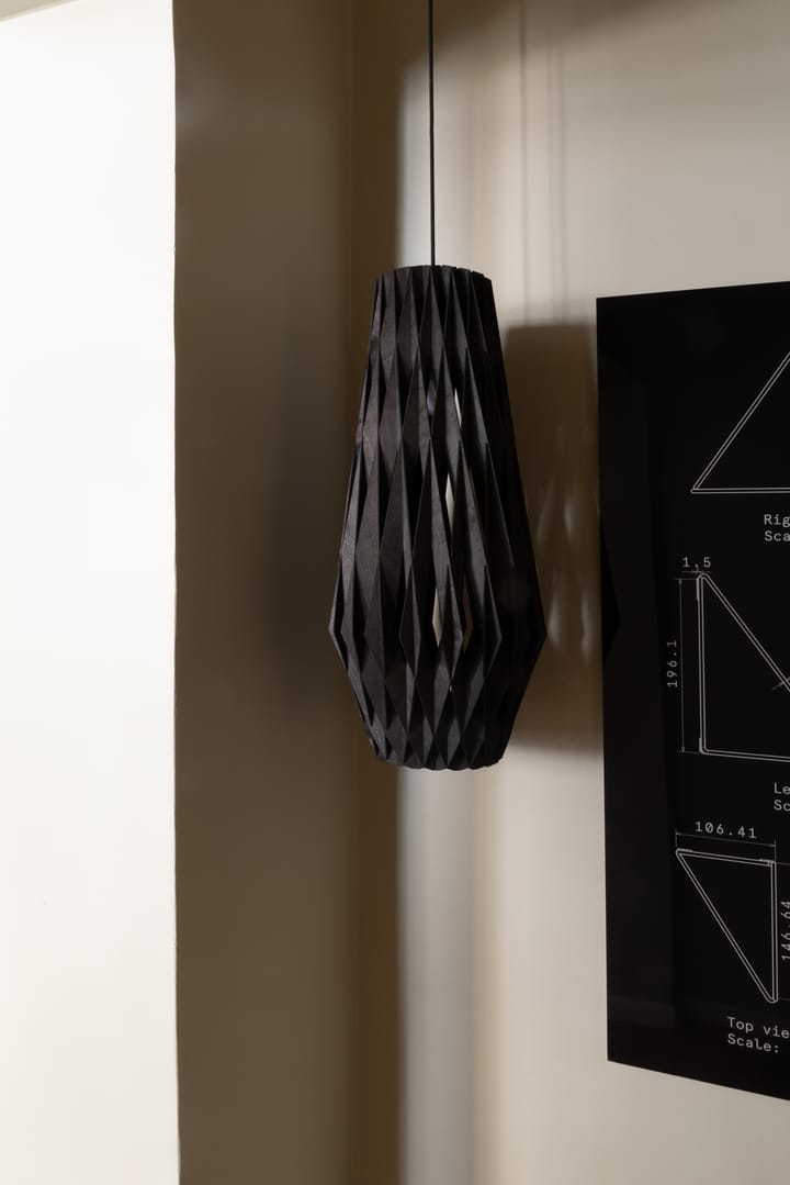 Pilke Signature pendel 30/70 cm, Sort Pilke