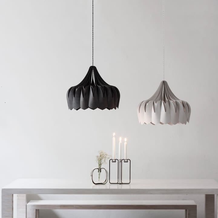 Pioni pendel L Ø52 cm, Sort Pilke
