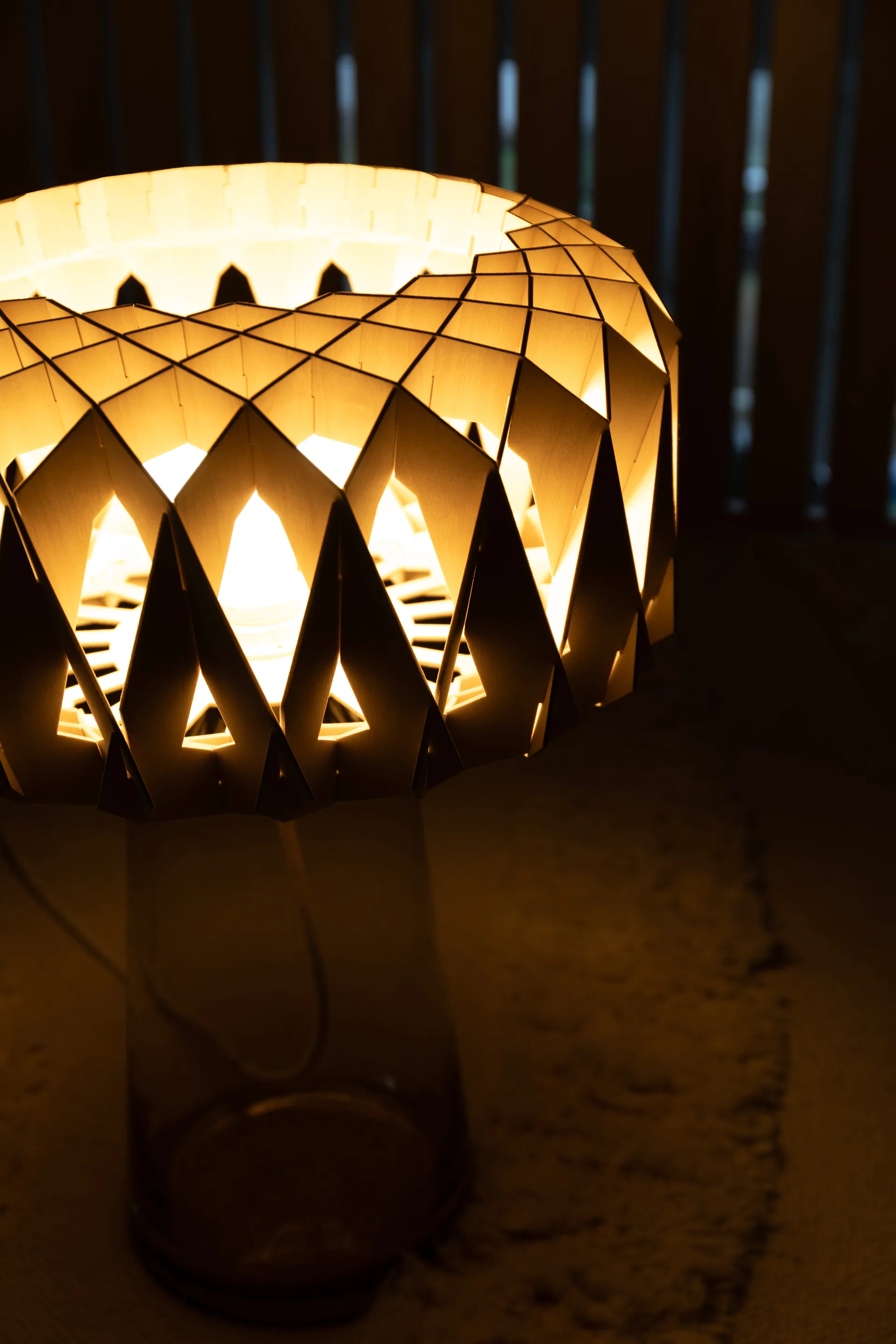 Signature 35 bordlampe, Amber-birk, Ø36,5x53 cm Pilke