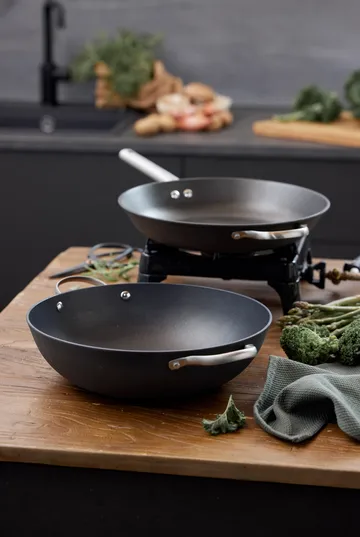 Garonne wokpande letvægtsstøbejern - Ø34 cm - Pillivuyt