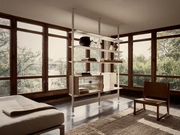 Pira vitrineskab - Hvidolieret eg-riflet glas, 90x31 cm, 4 døre - Pira