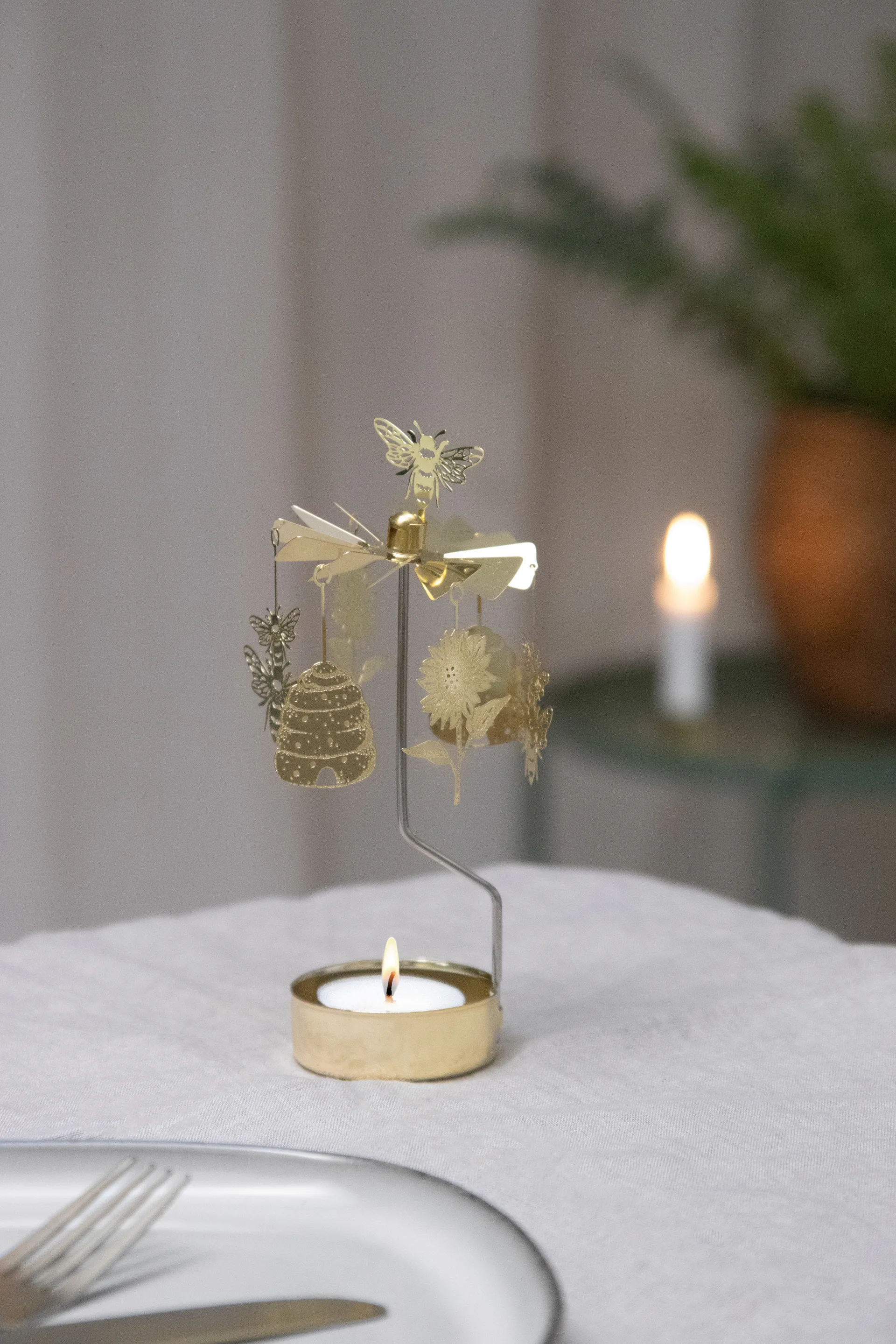 Bee Mine englespil, Guld Pluto Design