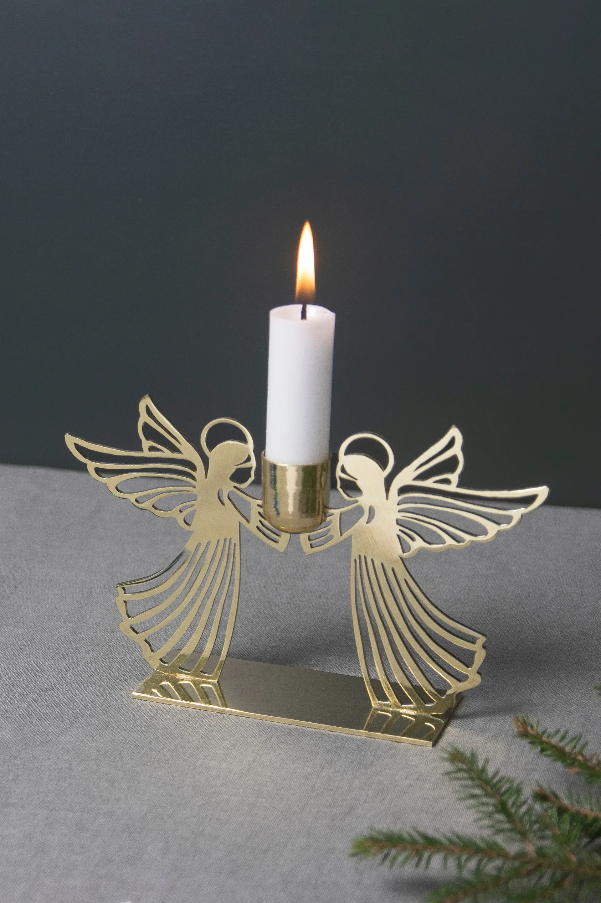 Flying angel lysestage, Guld Pluto Design