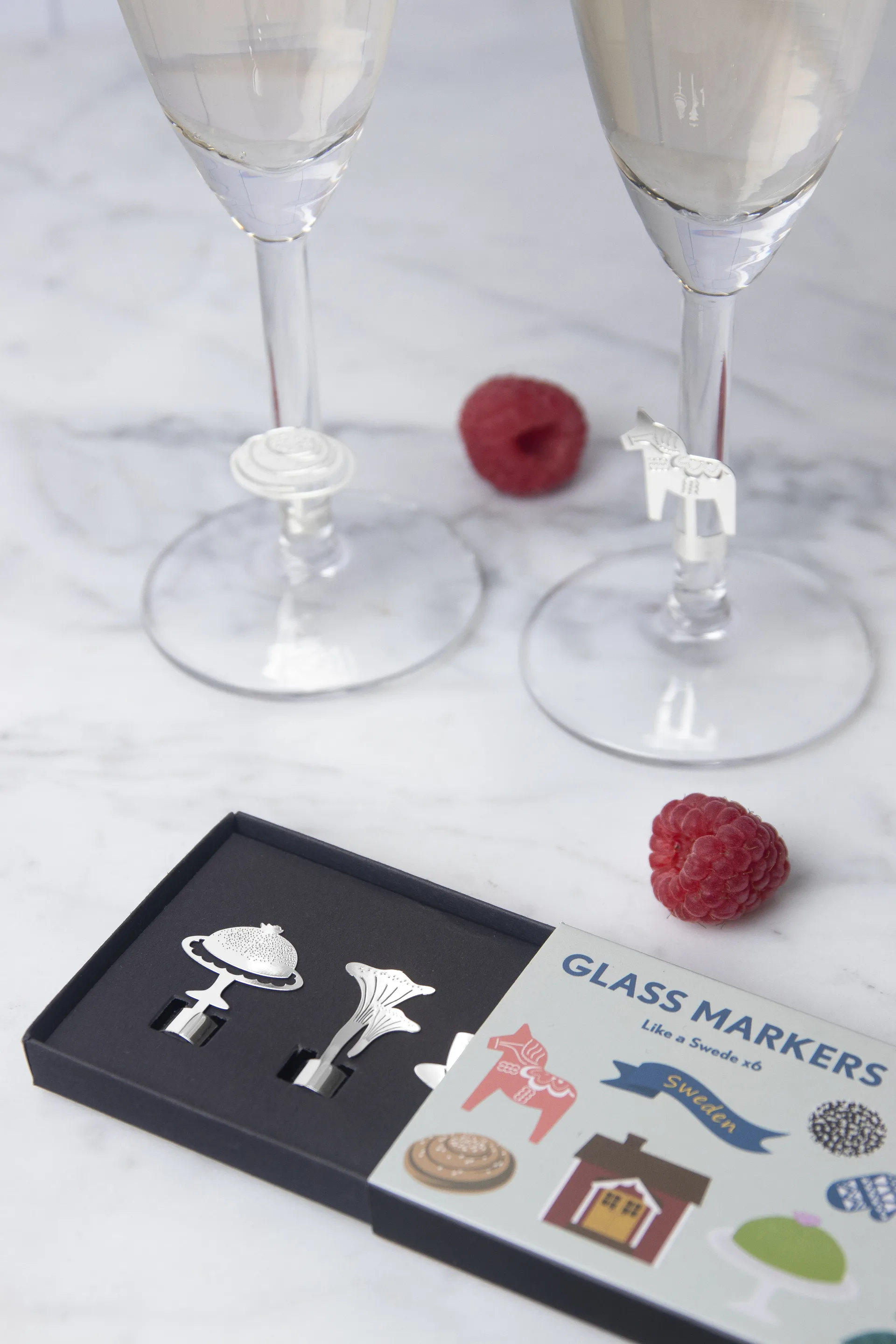 Like a swede glasmarkør 6 dele, Sølv-metal Pluto Design