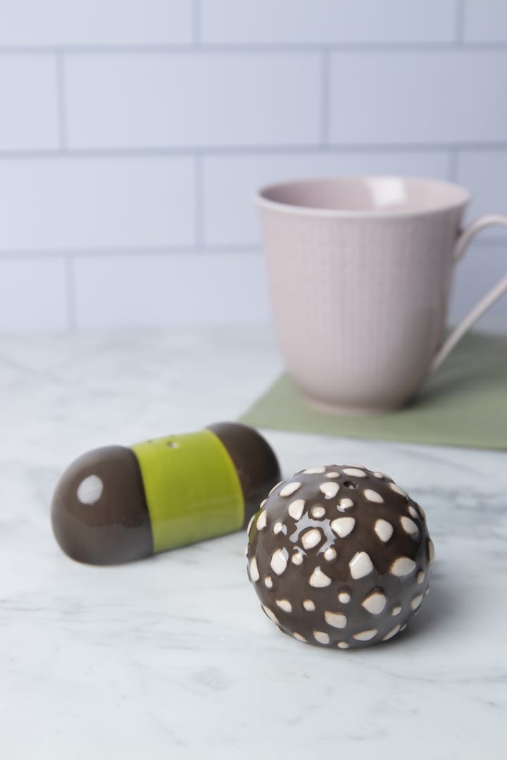 Like a swede salt & peberkar, Brun-grøn-hvid Pluto Design
