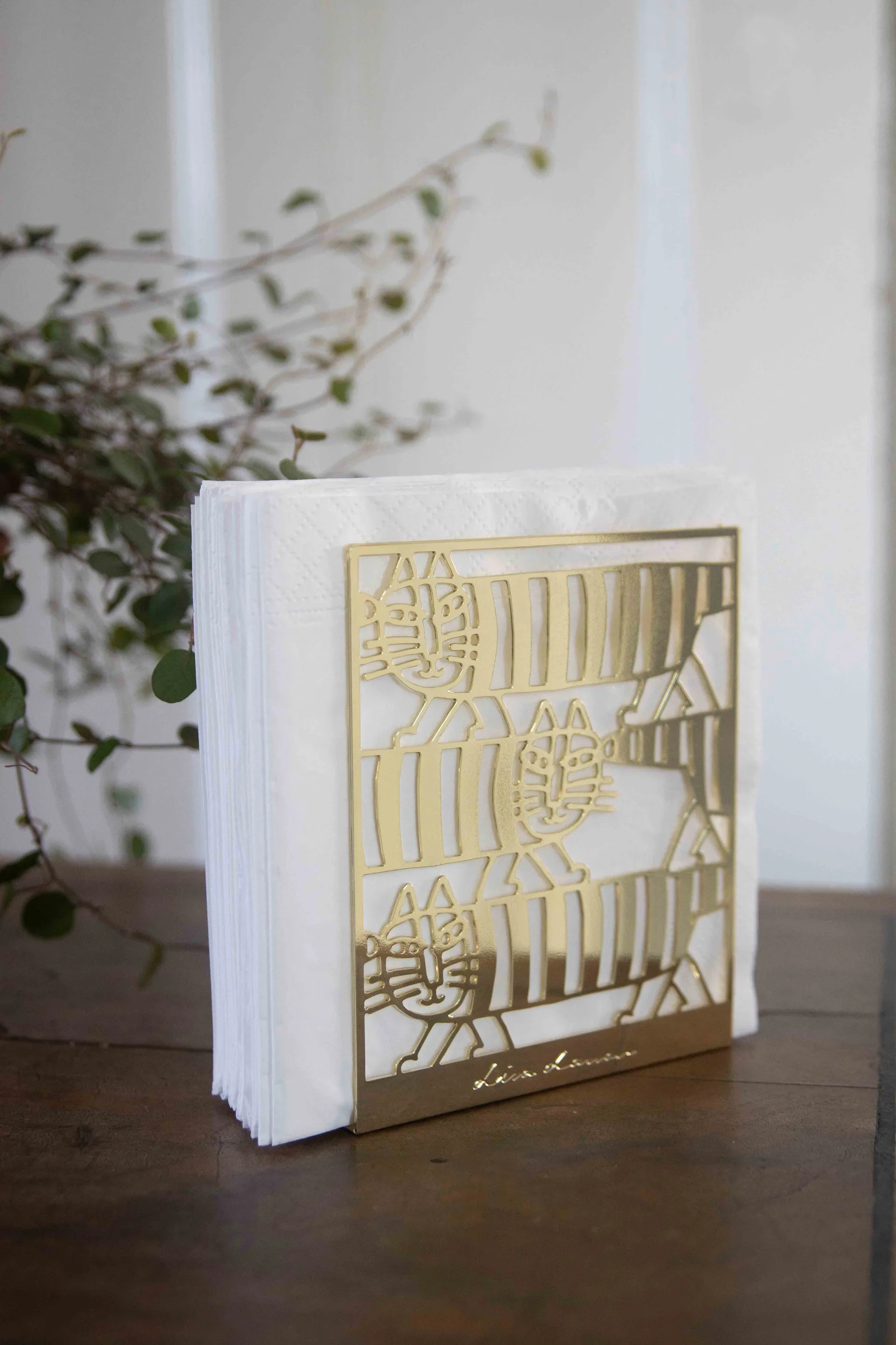 Lisa Larsson Mikey serviettholder, Guld Pluto Design