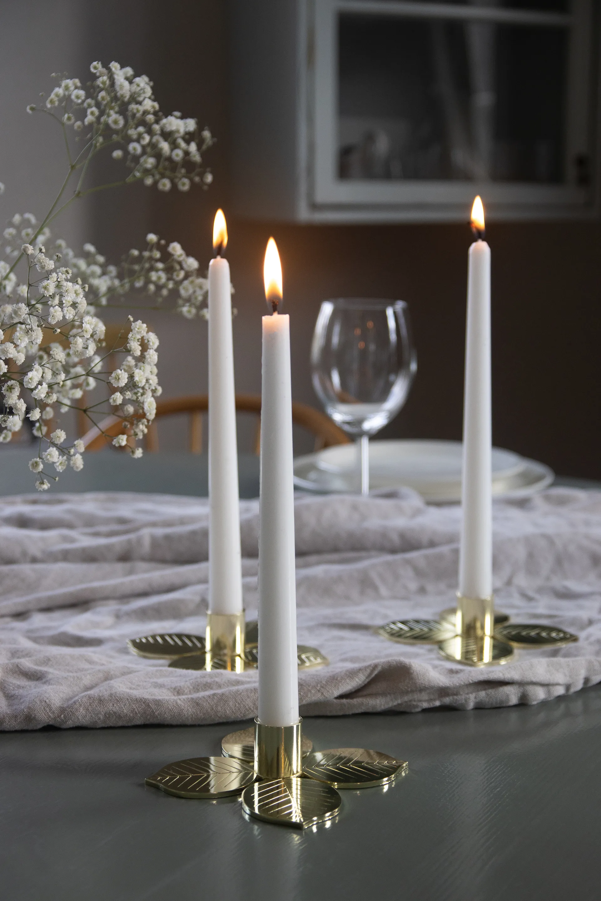 Stig L Berså lysestage, Guld Pluto Design