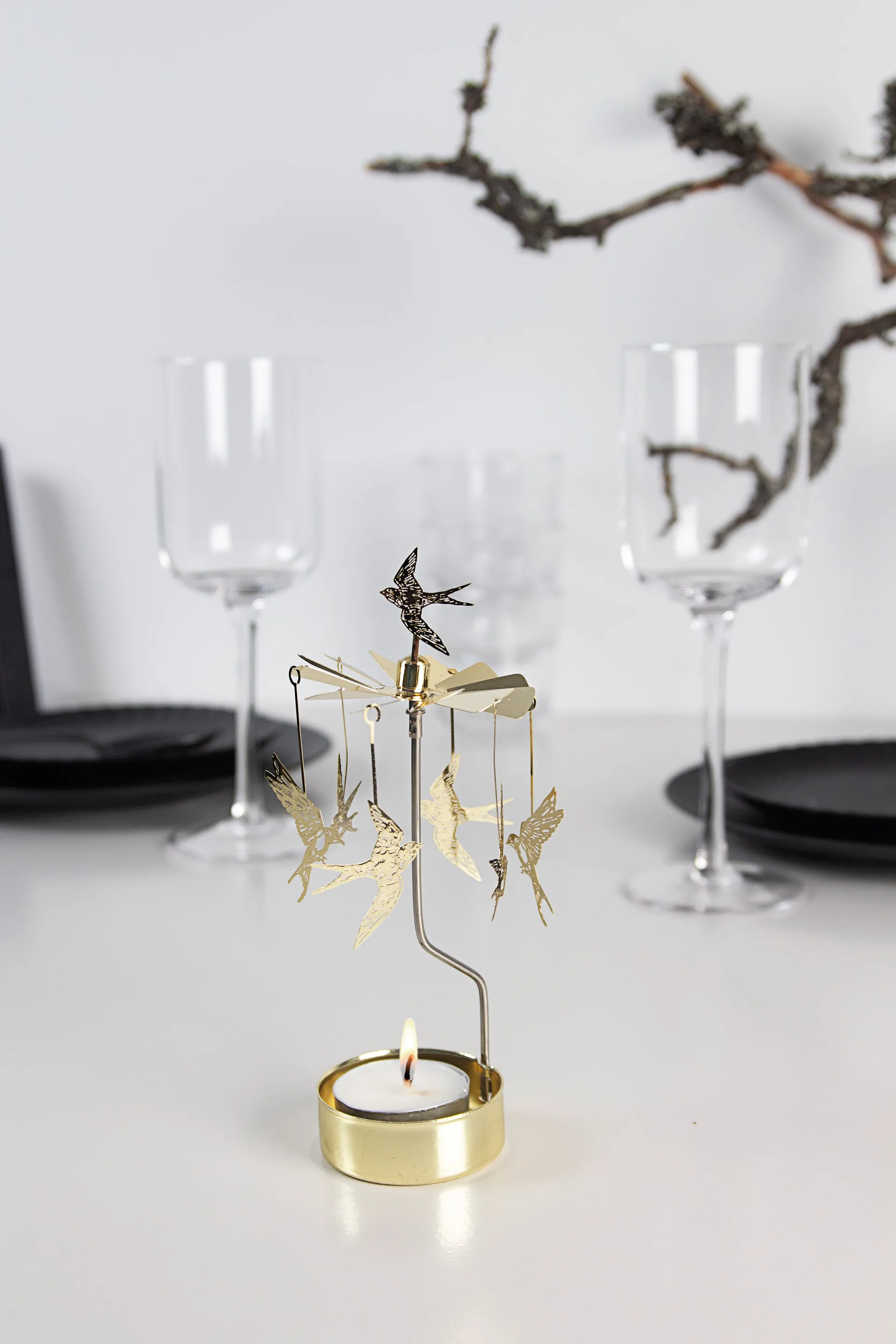 "Svalor" englespil, Guld Pluto Design