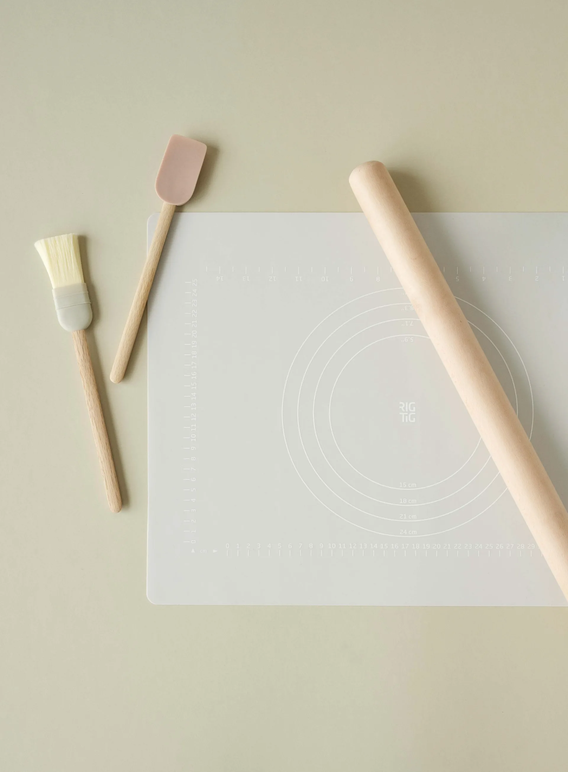 BAKE-IT kagerulle og bagemåtte, Light grey RIG-TIG