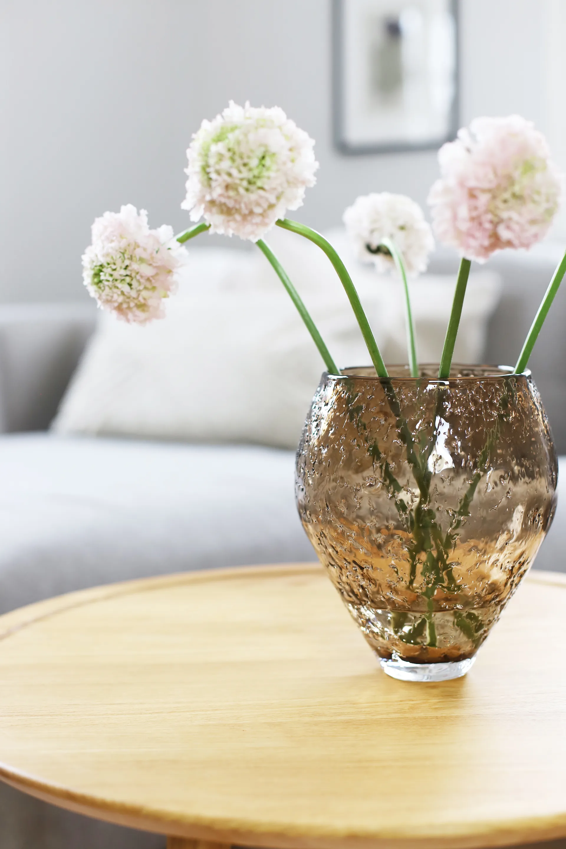 Crushed glasvase medium, Sepia brown Ro Collection