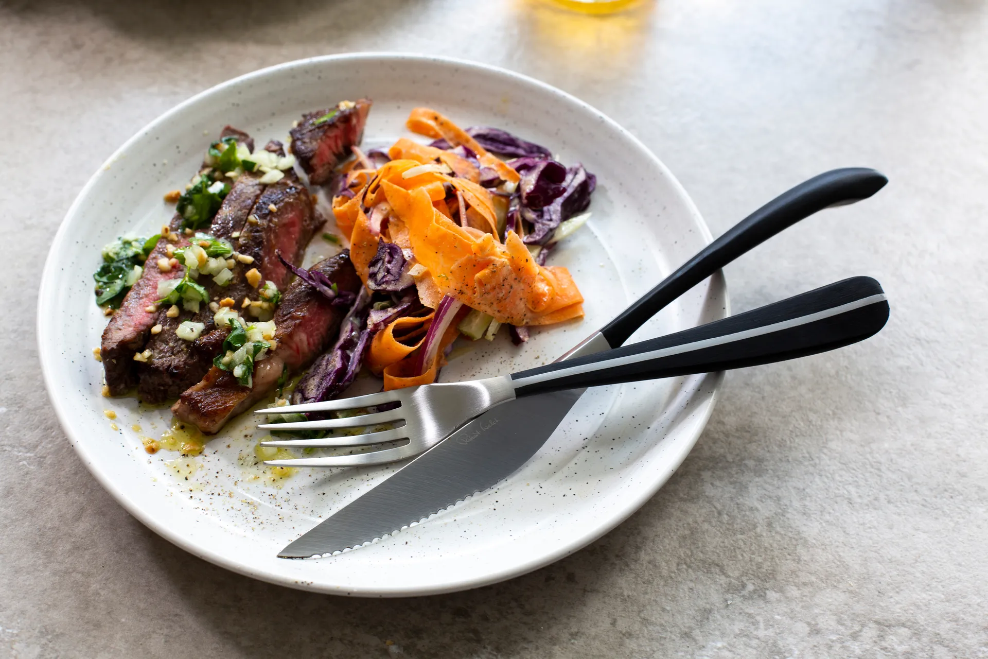 Contour grillkniv, Sort Robert Welch