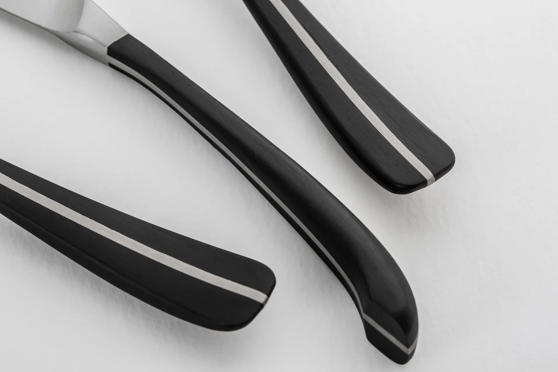 Contour kniv, Sort Robert Welch