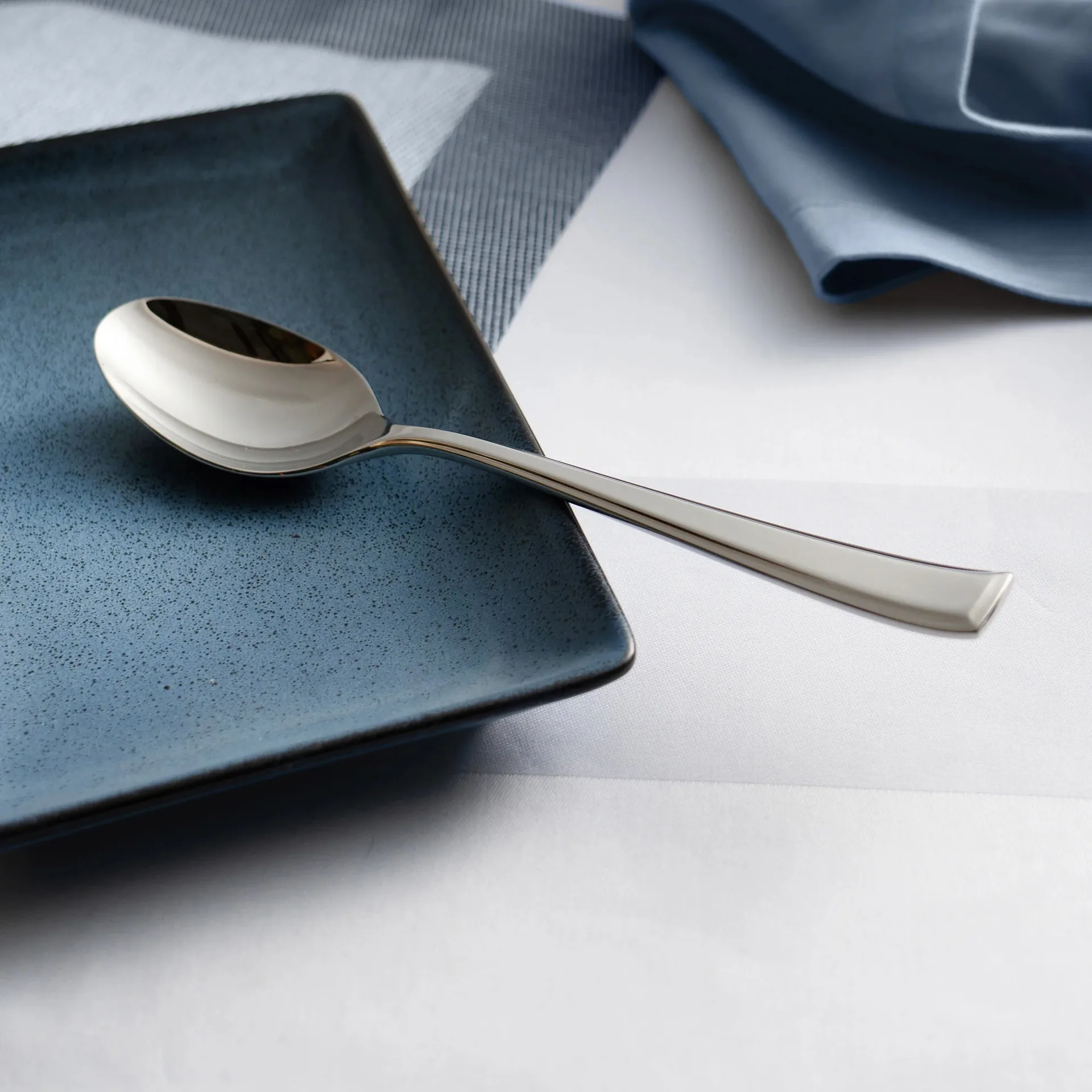 Fairford bright serveringsske 

, Rustfrit stål, 23,4 cm Robert Welch