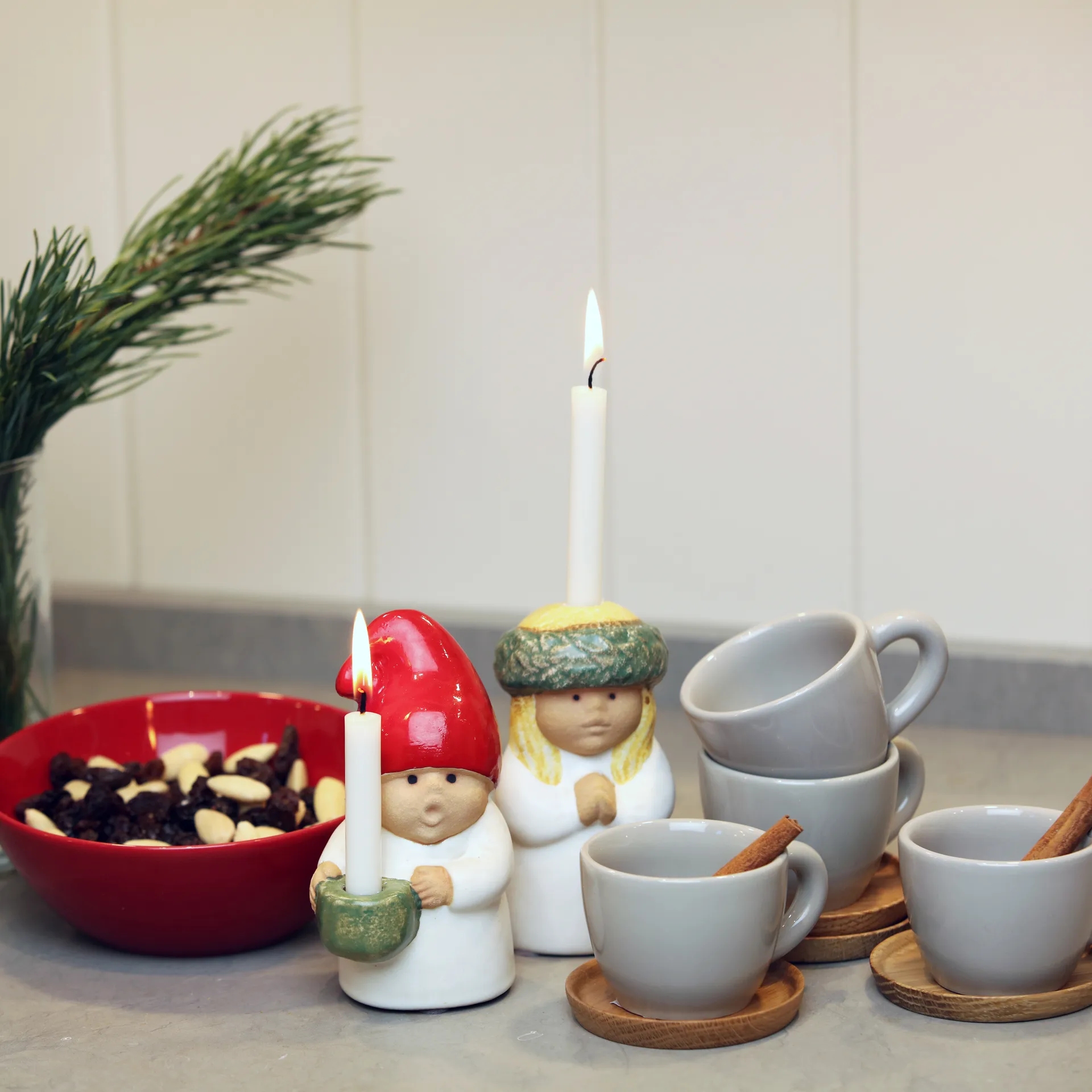 Adventsbarn Nisse, hvid Rörstrand