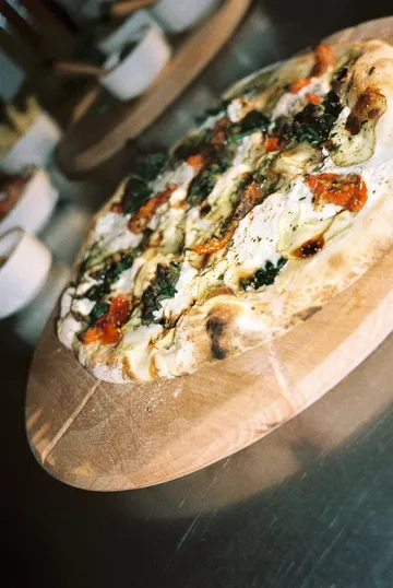 Grand Cru pizzabræt og pizzaskærer - Bøg, Ø35 cm - Rosendahl