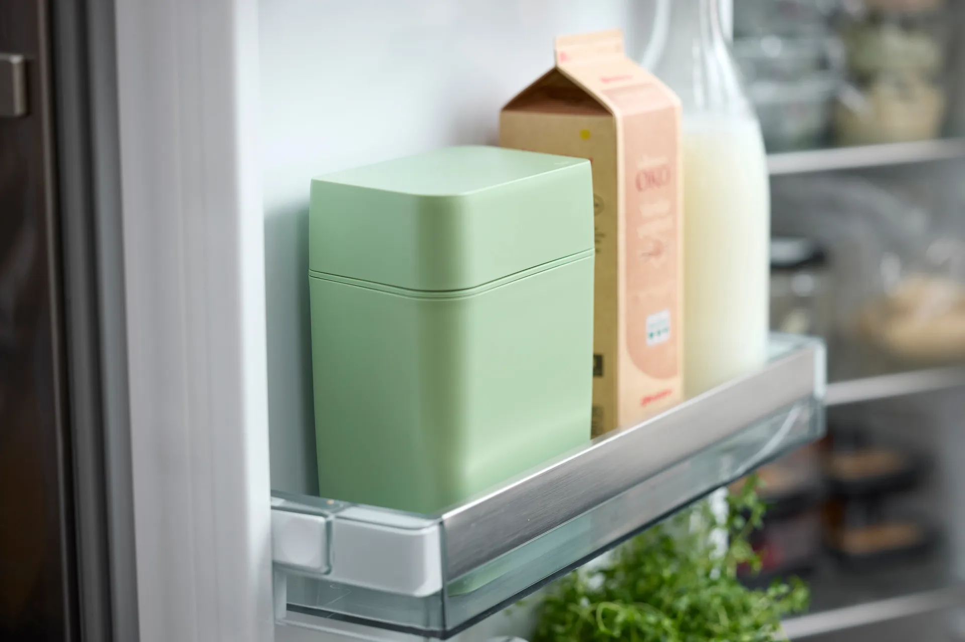 Classic ostekasse inkl. ostehøvl 16,5x10x19 cm, Misty green Rosti