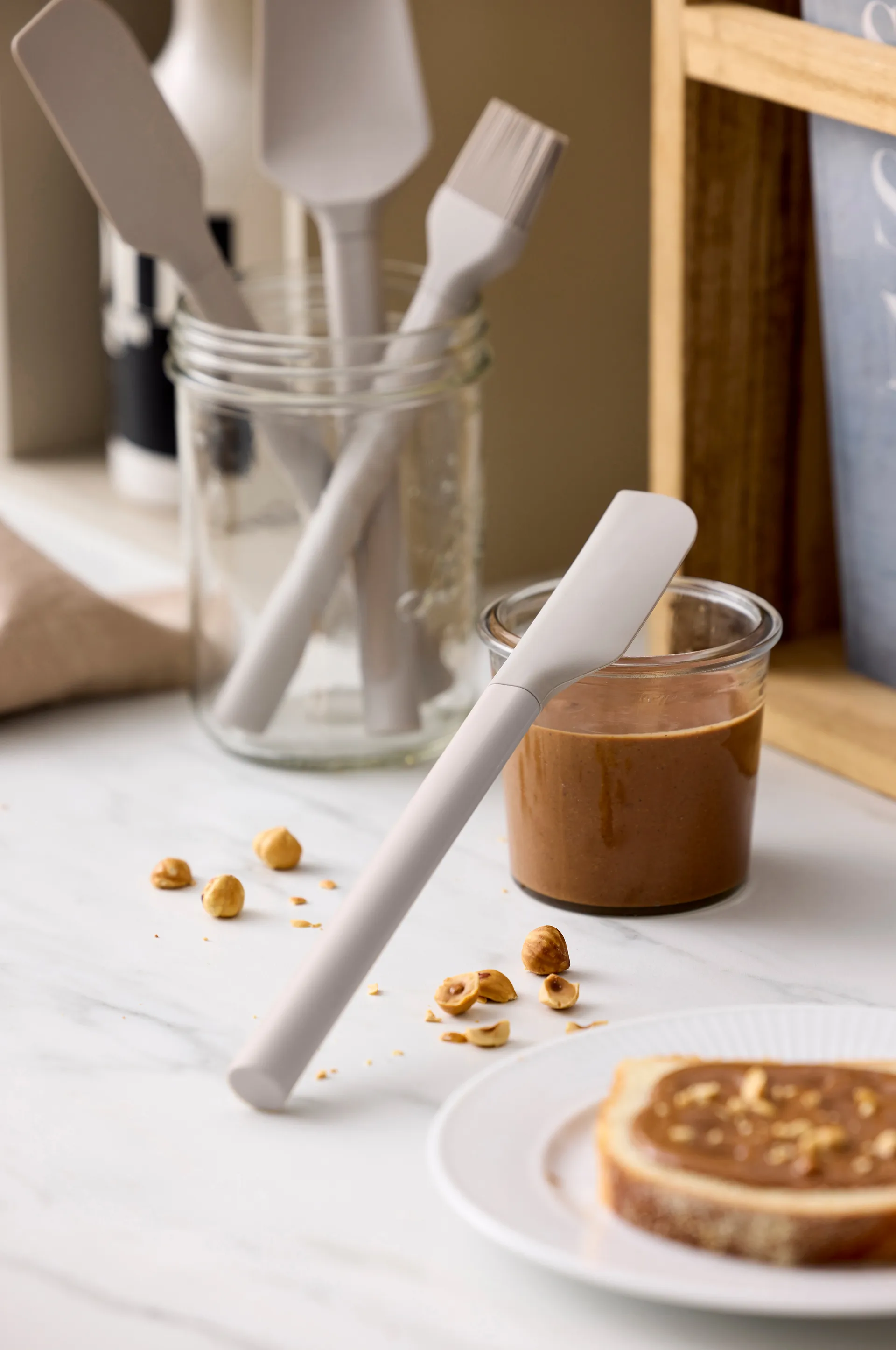 Rosti Emma dejskraber smal, Humus Rosti