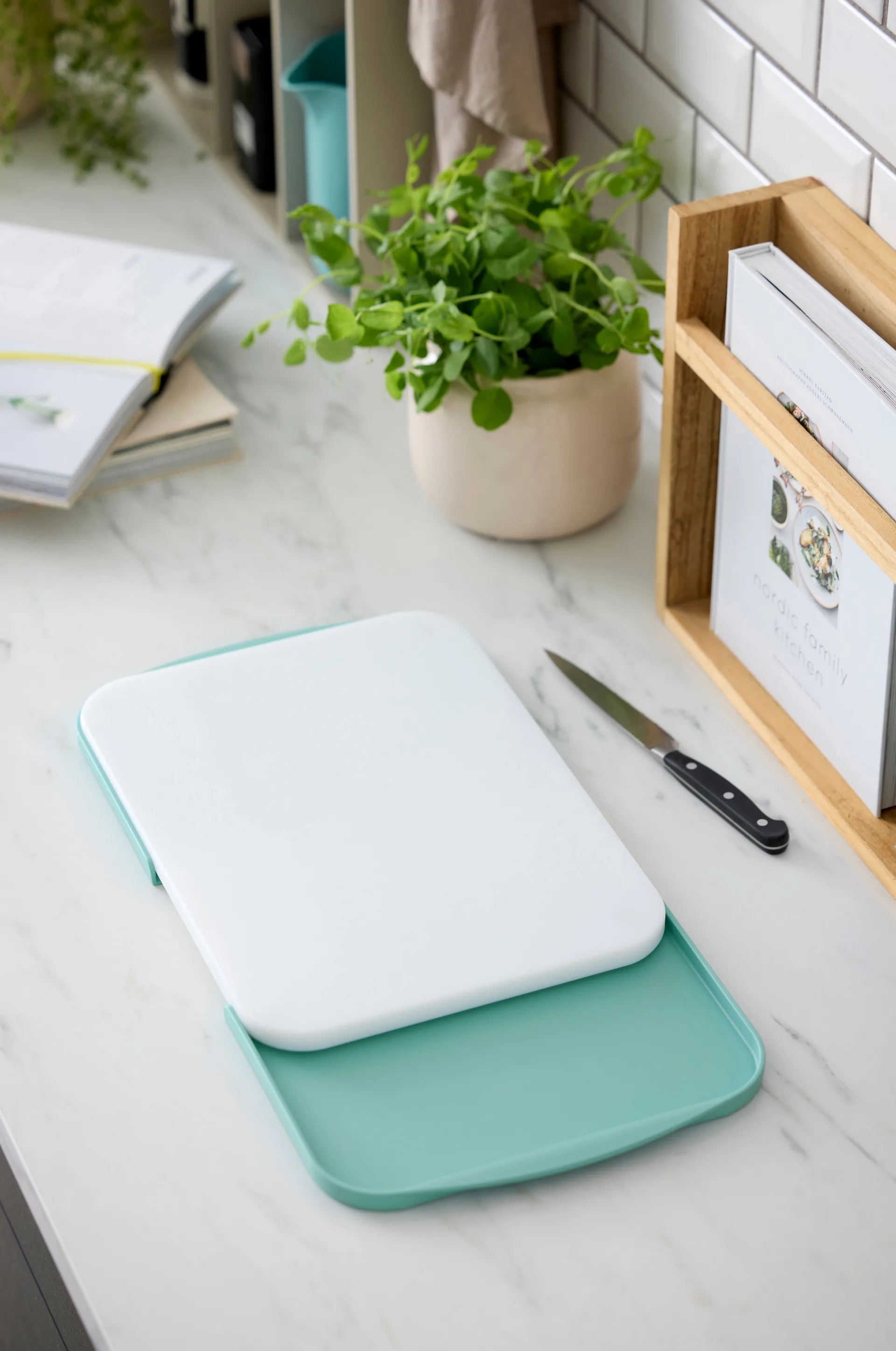 Separa skærebræt med bakker, Nordic green, 39 x 26 cm Rosti