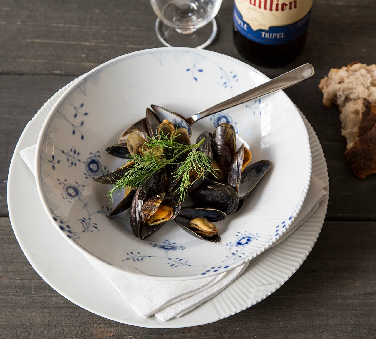 Blå Elements dyb tallerken, Ø 25 cm Royal Copenhagen