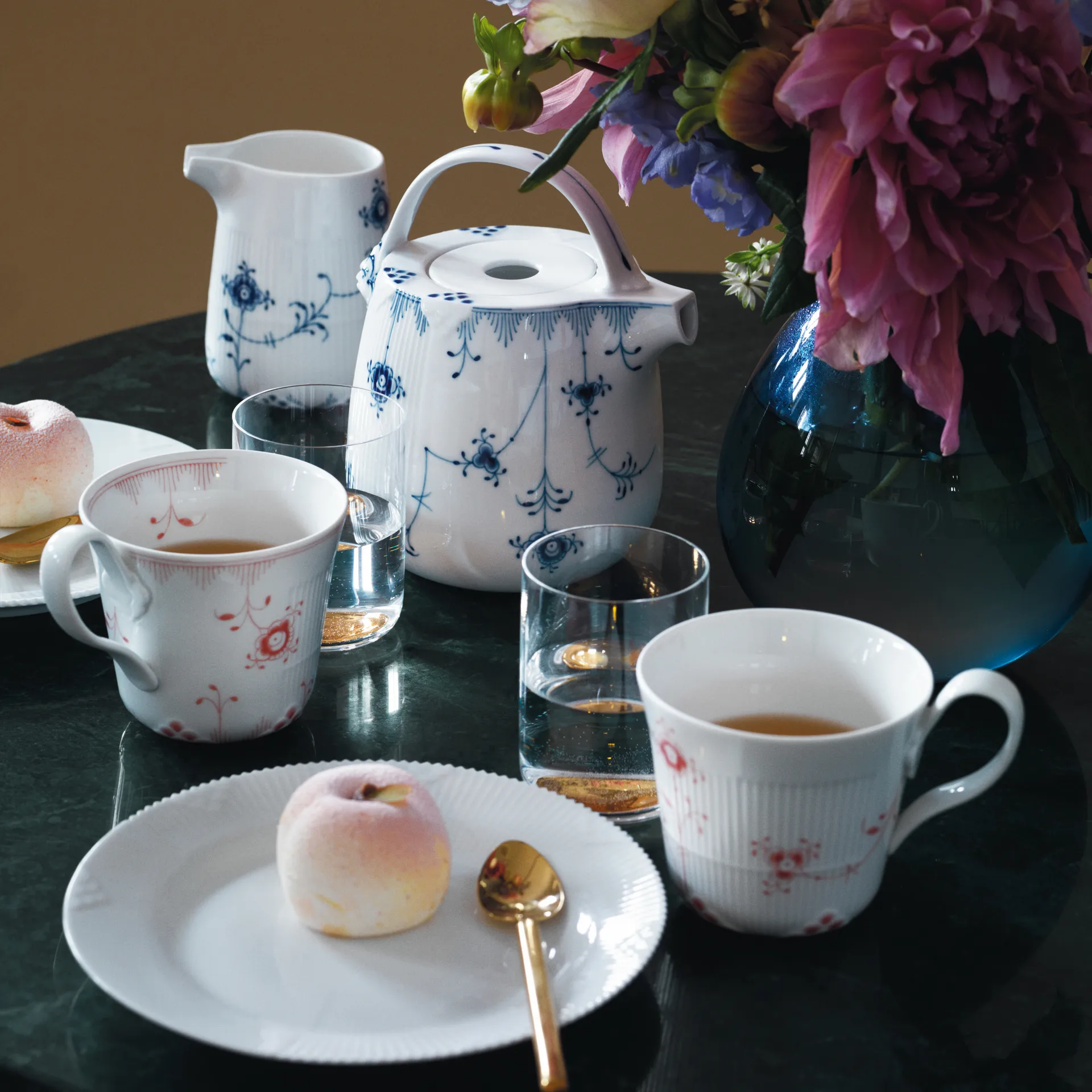 Blå Elements kande, 37 cl Royal Copenhagen