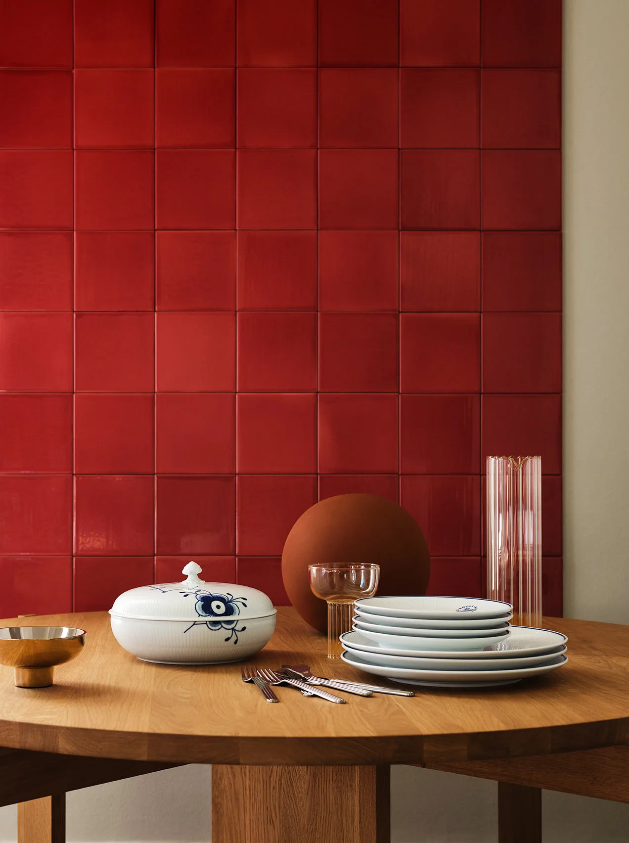 Blå Mega Riflet skål med låg, 130 cl Royal Copenhagen