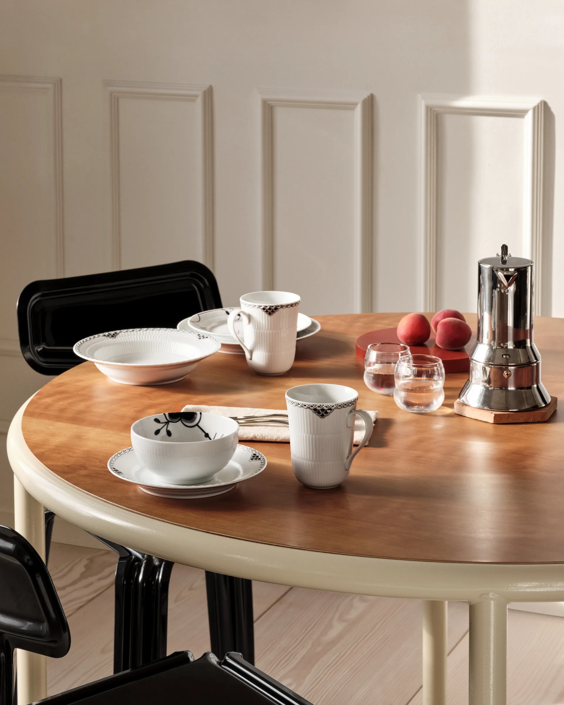 Black Lace dyb tallerken, Ø21 cm Royal Copenhagen