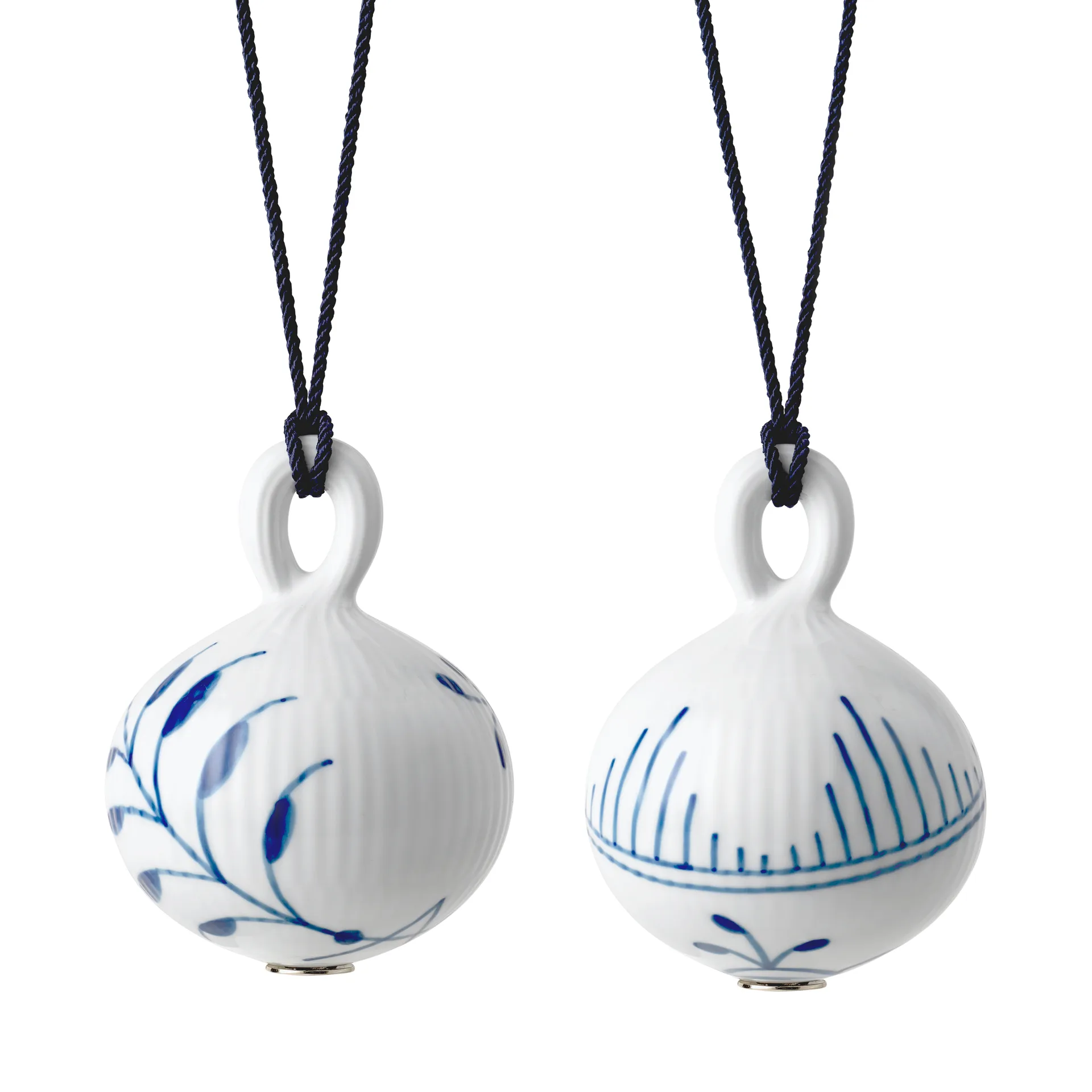 Blue Fluted Mega julekugle 2 dele, Ø9,5 cm Royal Copenhagen