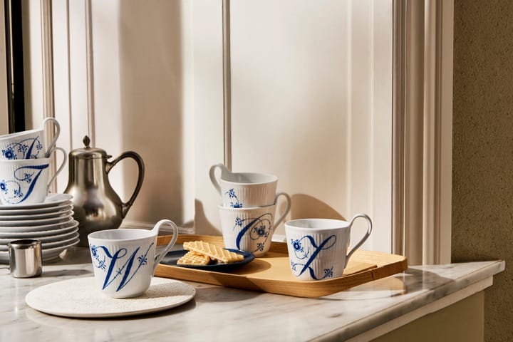 Blue Fluted Plain Alphabet kop 33 cl, W Royal Copenhagen