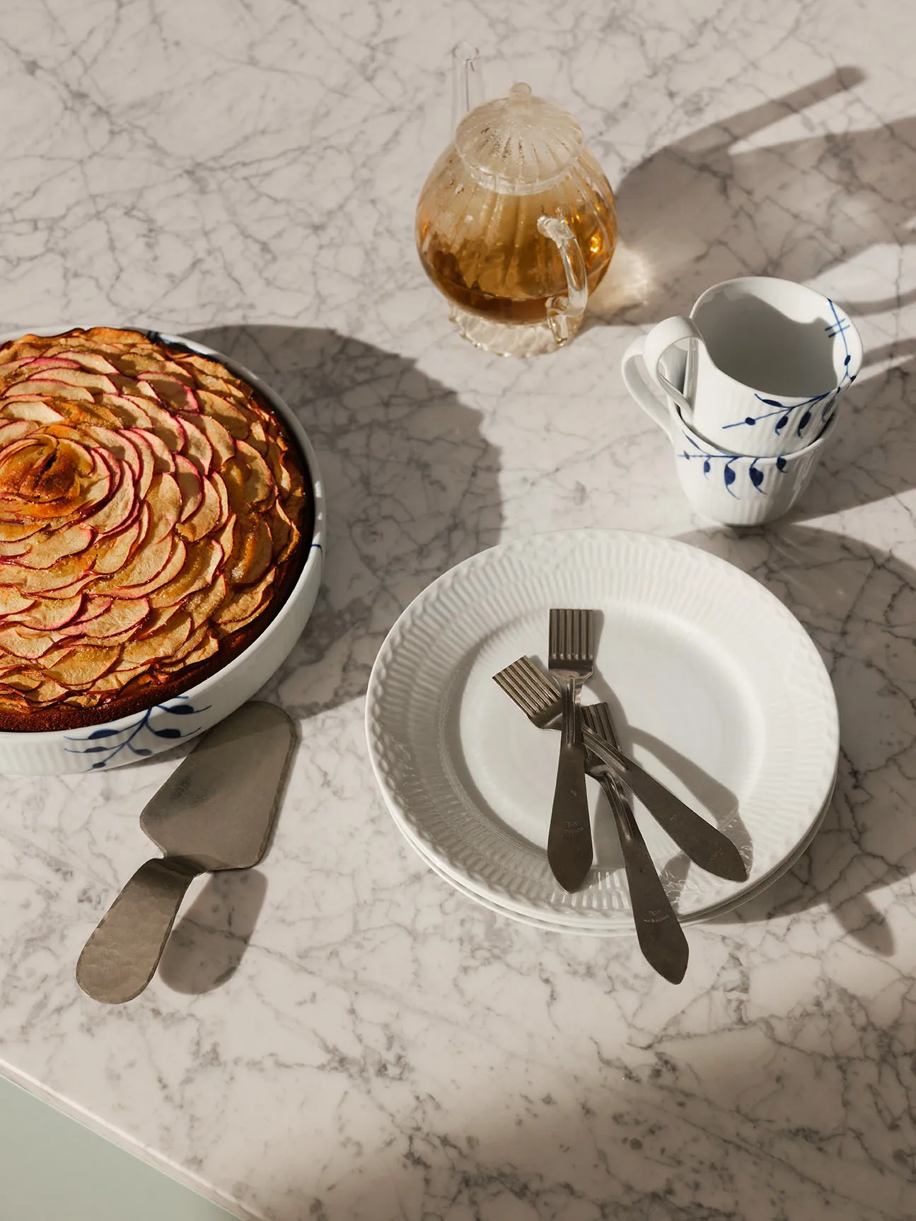 Blue Mega ovnfast fad rundt, Ø27 cm Royal Copenhagen