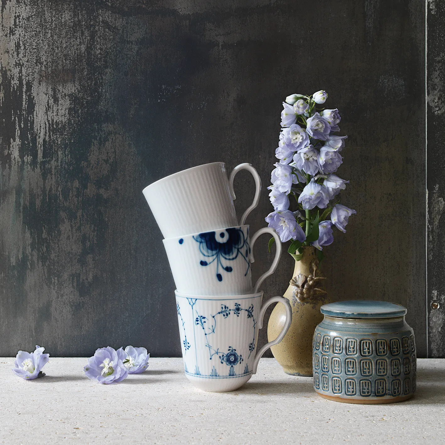 Gavesæt History Mix krus med hank 3-pak, 37 cl Royal Copenhagen