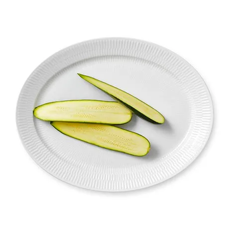 Hvid Riflet ovalt fad, Ø 33 cm Royal Copenhagen