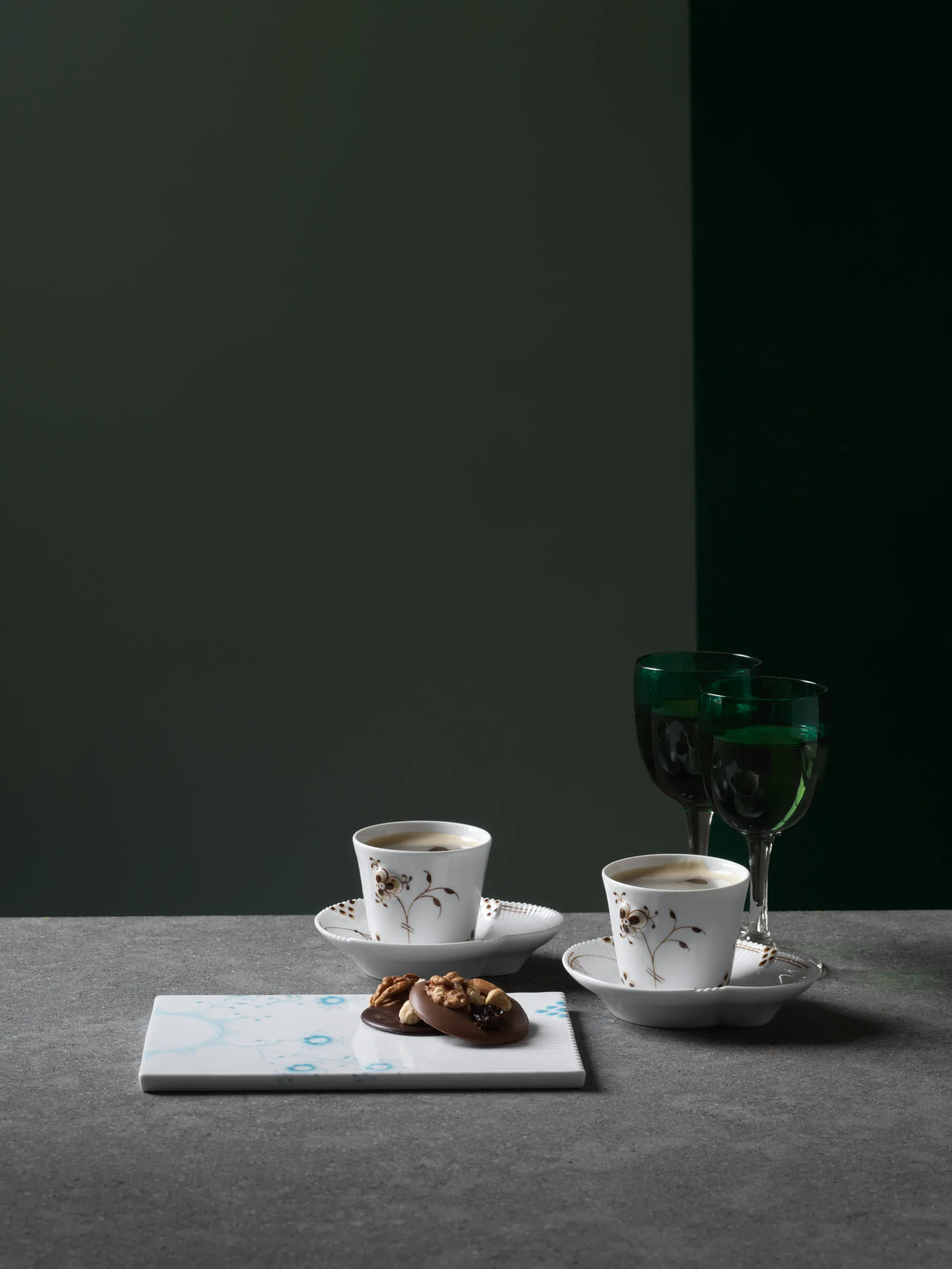 Multifarvet Elements mocca espressokop og underkop, 10 cl Royal Copenhagen