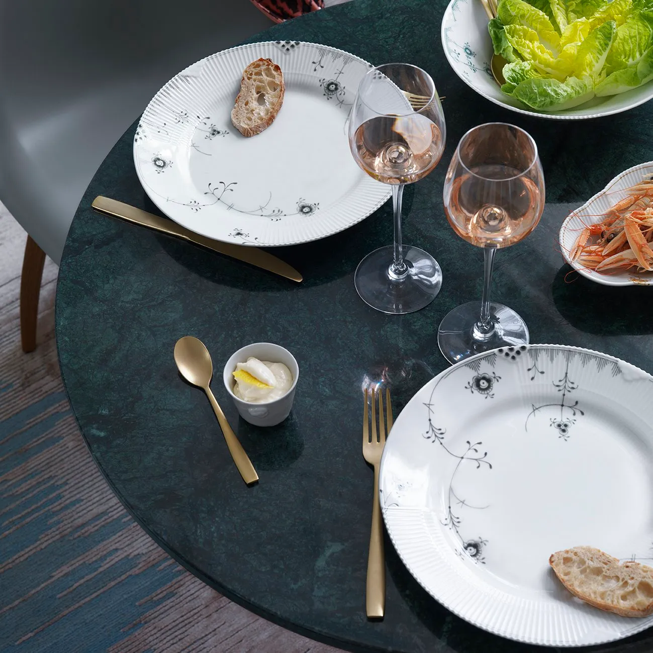 Multifarvet Elements Tallerken, Ø 28 cm - Oyster Royal Copenhagen