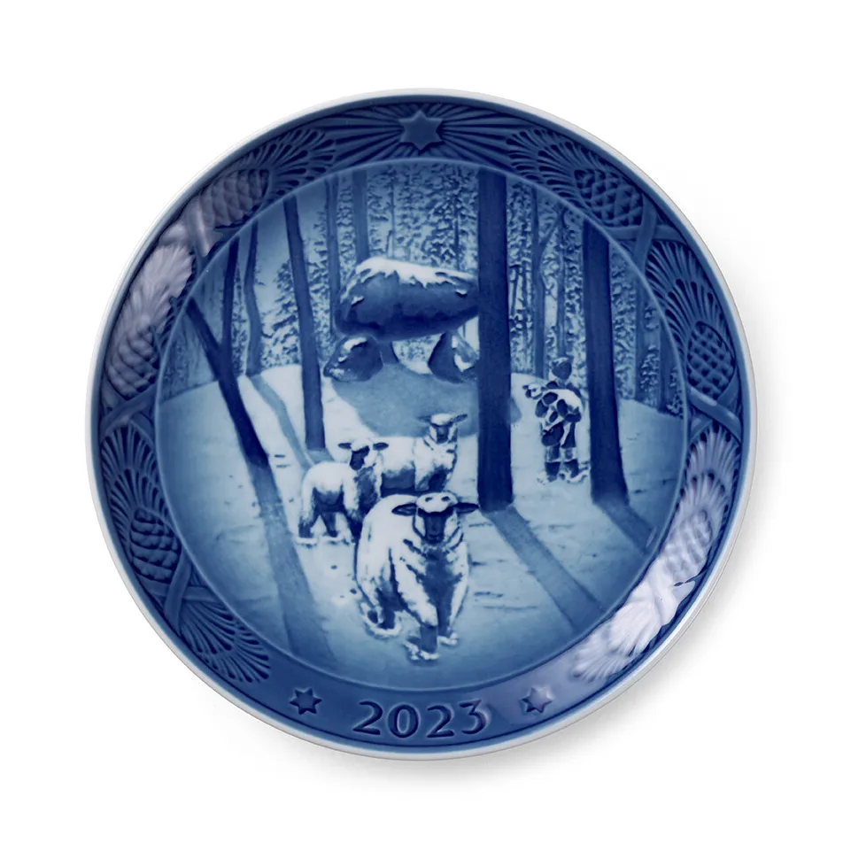 Royal Copenhagen Collectibles juletallerken 2023, Juletid i skoven Ø18 cm Royal Copenhagen