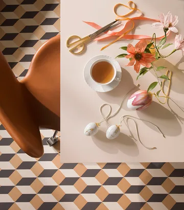 Royal Copenhagen påskeæg 2022 6 cm 2 dele - Poetens påskelilje knop & blad - Royal Copenhagen