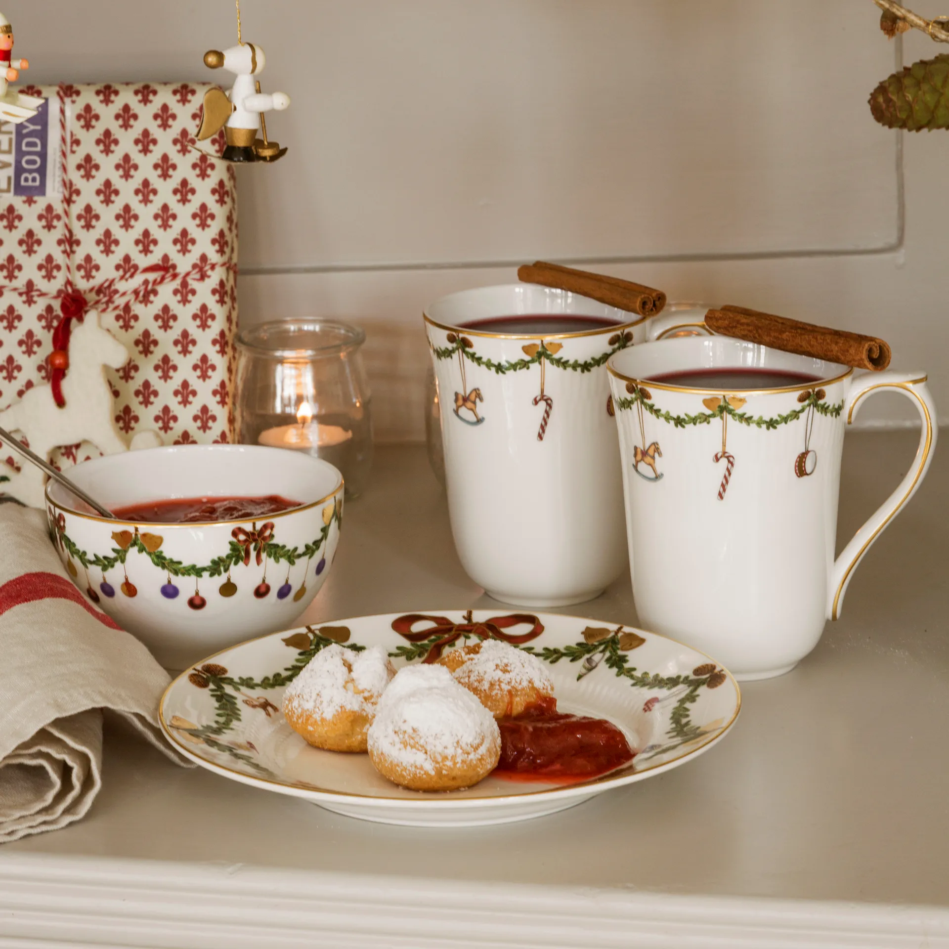 Stjerne Riflet Jul krus 2 stk, 33 cl Royal Copenhagen