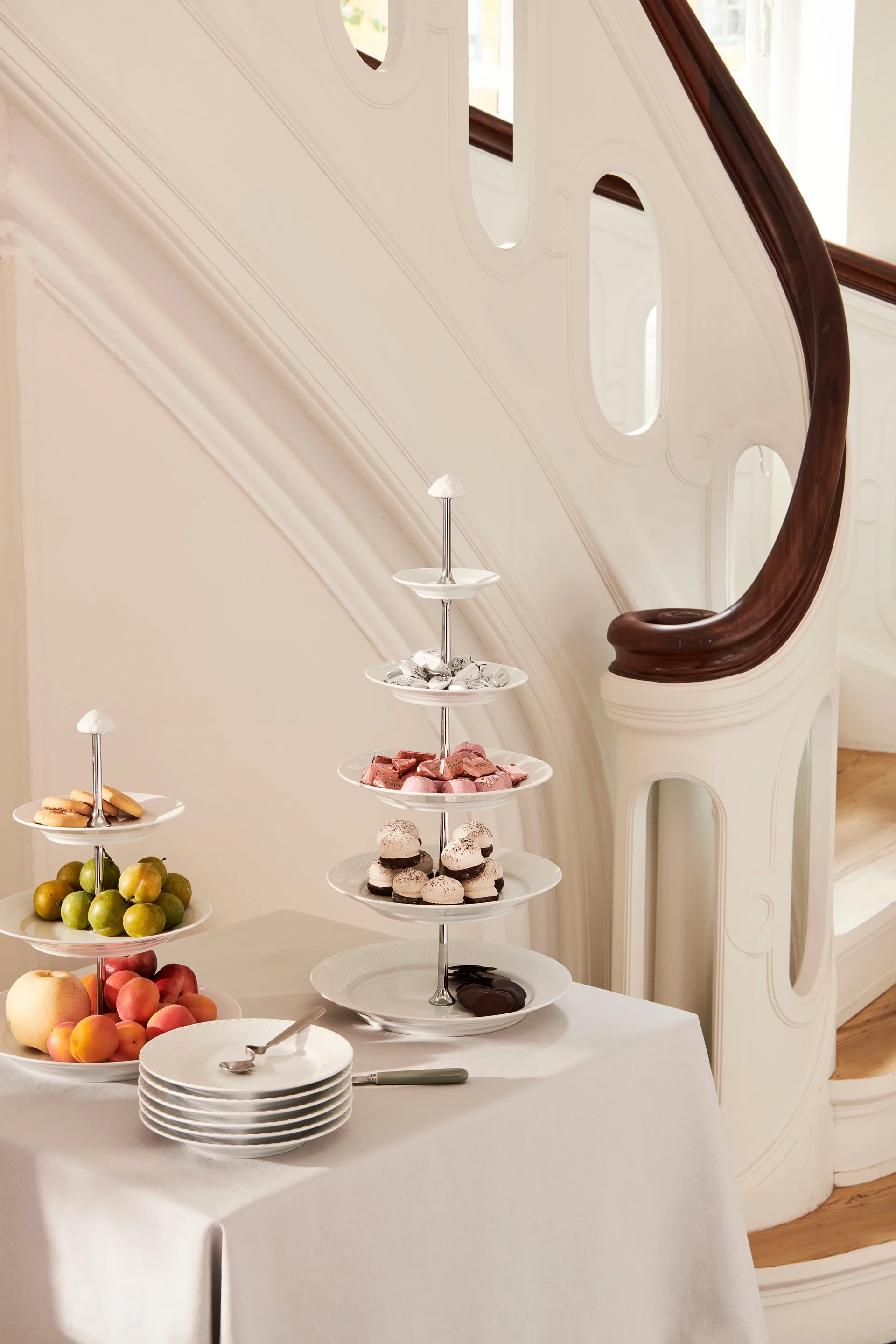 White Fluted fad med 3 niveauer, White Royal Copenhagen