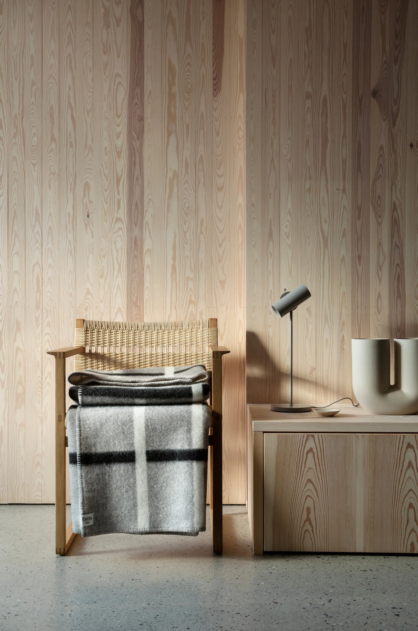 Knut tæppe 135x200 cm, Dove grey Røros Tweed