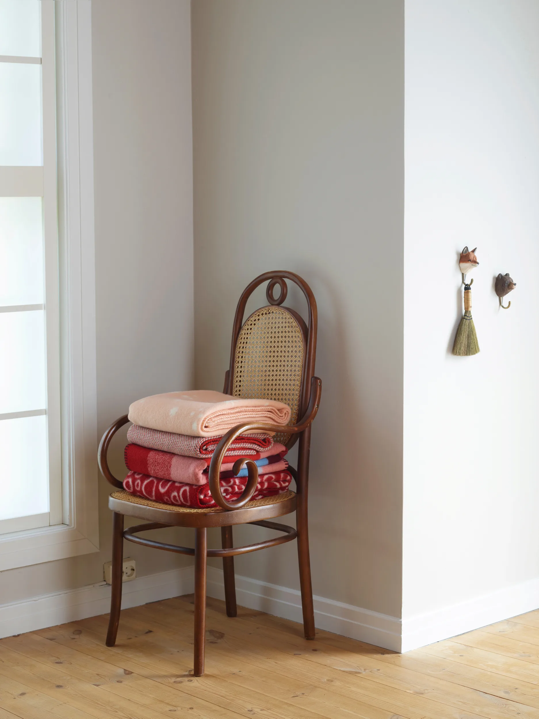 Una tæppe 150x200 cm, Light red Røros Tweed